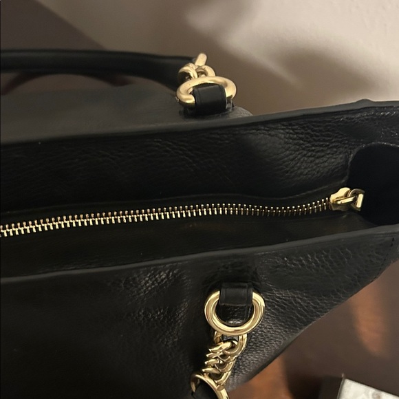 Coach Black Pebbled leather Tote with Gold Details - Picture 6 of 14